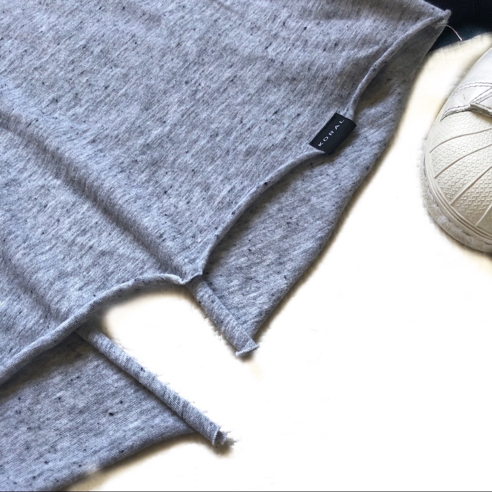 KORAL Split Back Keyhole Athleisure Raw Hem Gray Active Workout Top Size… - Picture 6 of 9